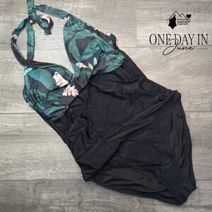 Suuksess Halter Cross Front One Piece Swimsuit Size L
